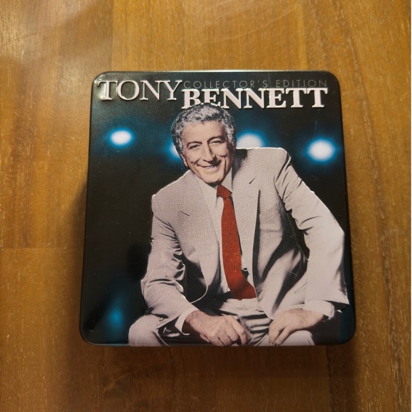 Tony Bennett Other - Tony Bennett Collector's Edition 3 CD Set Metal Tin Legends Series TC2 53745